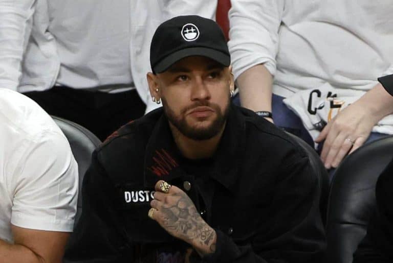 Neymar no Vasco? Rea&ccedil;&atilde;o do craque n&atilde;o deixa d&uacute;vidas e &lsquo;quebra&rsquo; web