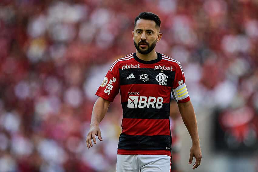 Projeto Dorival! Veja n&uacute;meros de Everton Ribeiro, alvo tricolor para 2024
