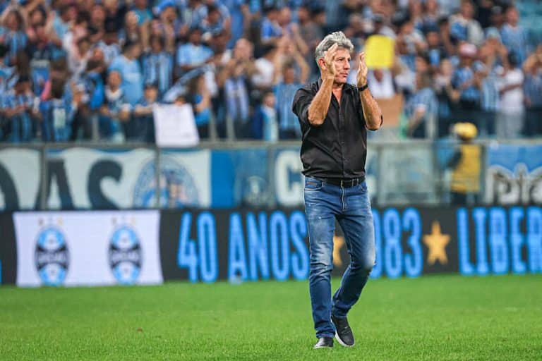 &Eacute; LISO DEMAIS! Gr&ecirc;mio pode anunciar atacante de velocidade pedido por Renato