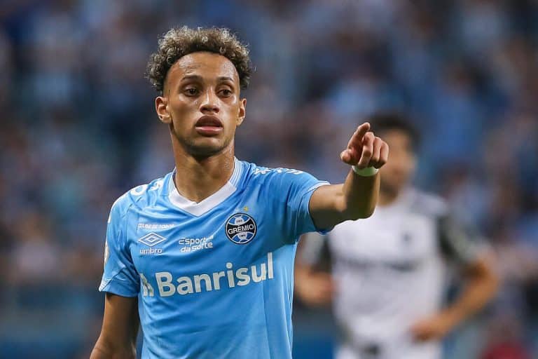 PODE SAIR! Gigante europeu prepara oferta MILION&Aacute;RIA por Bitello e promete tirar jogador do Gr&ecirc;mio