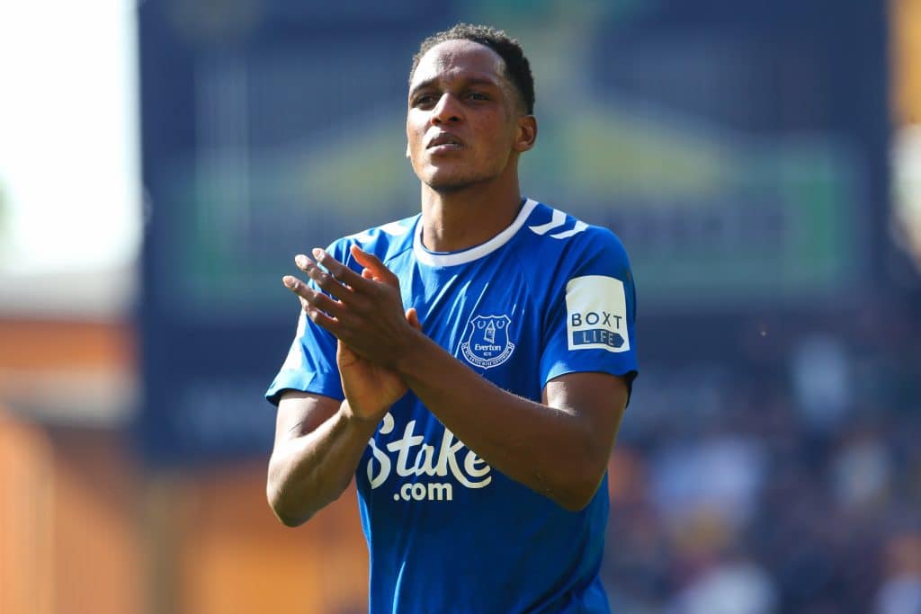 CHAP&Eacute;U NO PALMEIRAS! Gigante brasileiro toma a frente e pode fechar com Yerry Mina