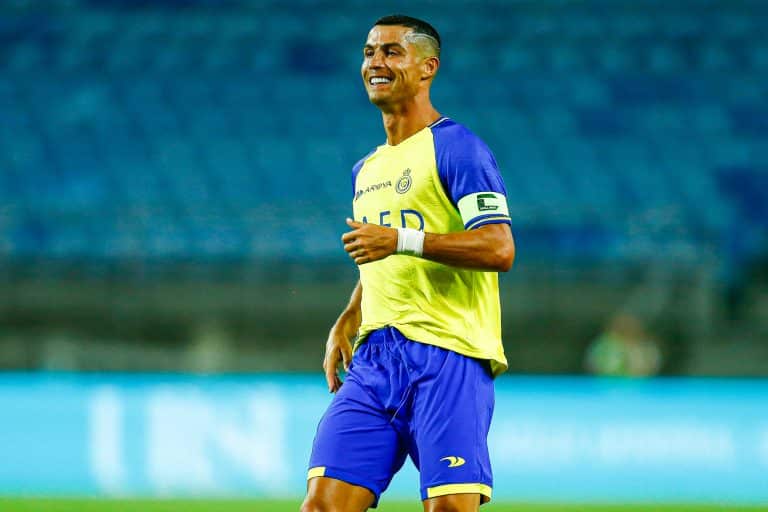 Cristiano Ronaldo no Palmeiras? Filho do craque aparece com camisa do Verd&atilde;o
