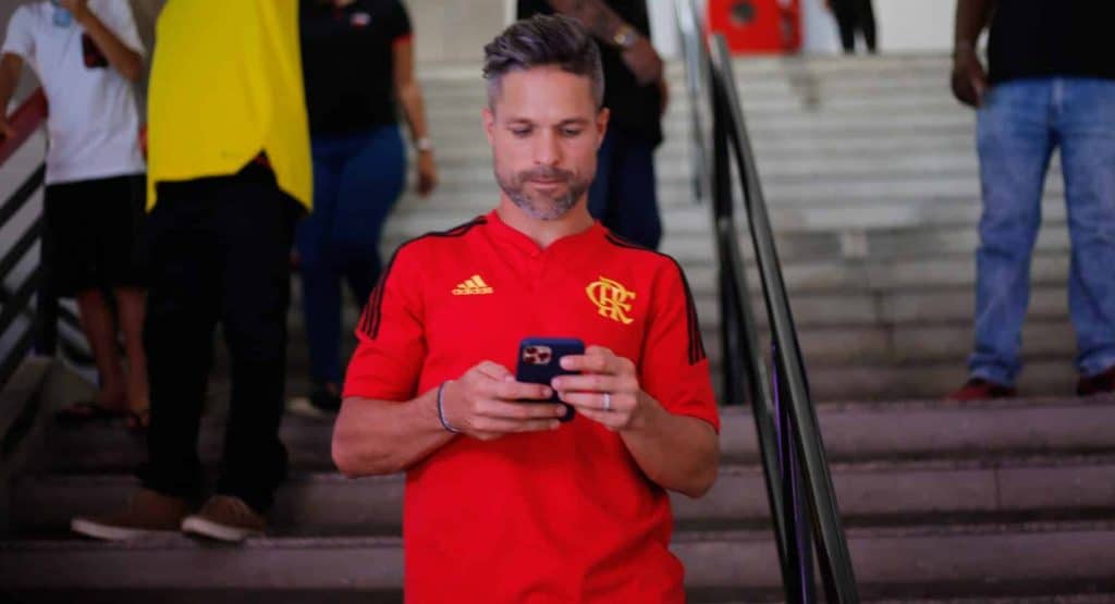 INOCENTADO? Diego Ribas cala cr&iacute;ticos no Flamengo ap&oacute;s pol&ecirc;mica de Pedro
