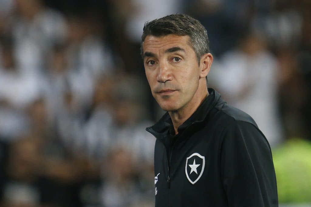 MAS J&Aacute;? Bruno Lage entra na mira de gigante europeu e pode deixar Botafogo
