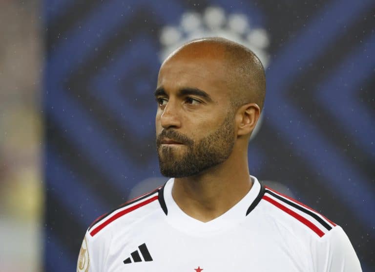 SINCER&Atilde;O! Lucas Moura n&atilde;o se intimida e &lsquo;mete a colher&rsquo; em pol&ecirc;mica do S&atilde;o Paulo