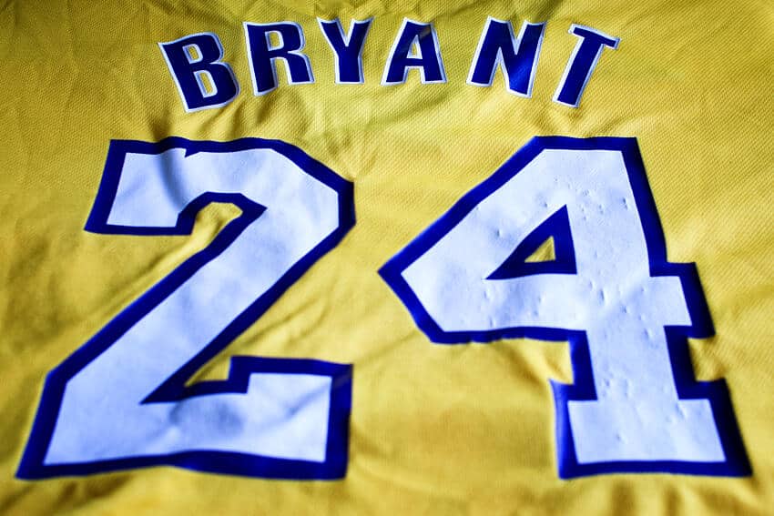 VALEM UMA FORTUNA! 5 itens de Kobe Bryant que foram leiloados por valores INACREDIT&Aacute;VEIS