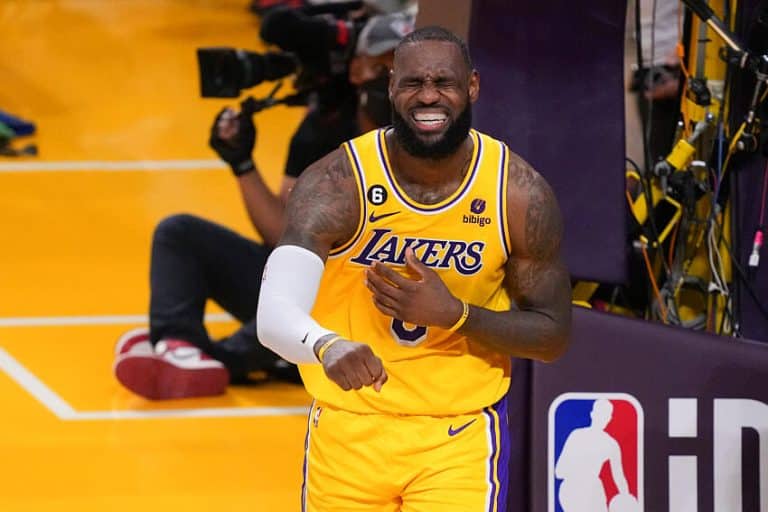 IA revela os 25 maiores jogadores da NBA de todos os tempos e resultado &eacute; IMPRESSIONANTE