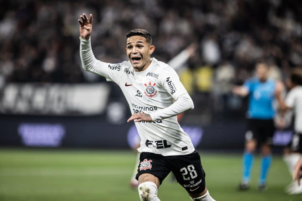 Adson recebe proposta MILION&Aacute;RIA da Europa e &lsquo;bomba&rsquo; chega &agrave; torcida do Corinthians