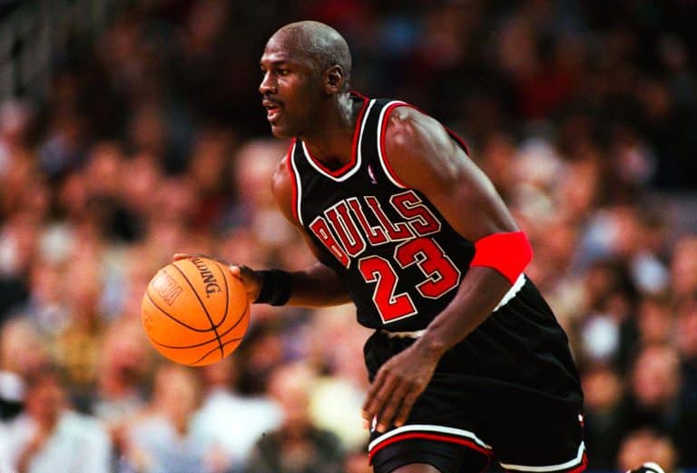 Michael Jordan &ndash; Estat&iacute;sticas, sal&aacute;rio, pr&ecirc;mios e recordes