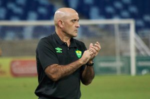 Veja quem s&atilde;o os 5 maiores treinadores da hist&oacute;ria do Cuiab&aacute;