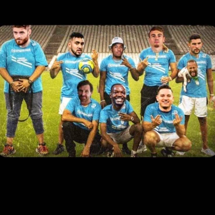 Dimitri Payet j&aacute; defendeu racista que xingou Neymar