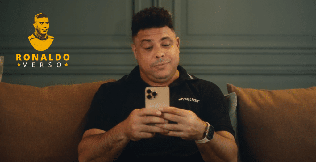 &Iacute;dolo da Sele&ccedil;&atilde;o Brasileira, Ronaldo faz campanha onde veste a camisa da Argentina