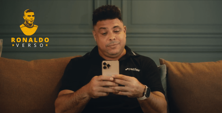 &Iacute;dolo da Sele&ccedil;&atilde;o Brasileira, Ronaldo faz campanha onde veste a camisa da Argentina