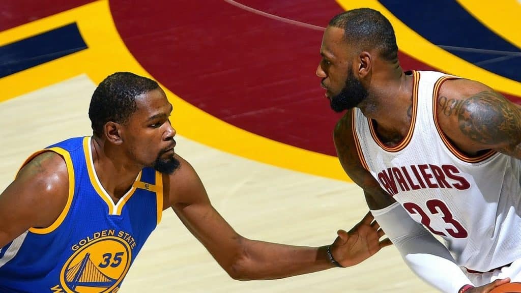 DUELO DE GIGANTES! Estrelas da NBA voltam a se enfrentar ap&oacute;s mais de quatro anos