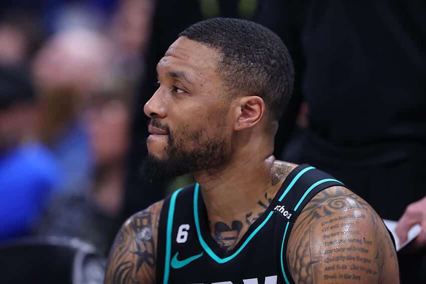 Damian Lillard for&ccedil;a sa&iacute;da do Blazers para atuar com Jimmy Butler