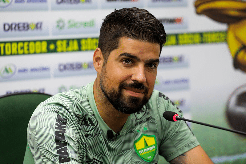 Sal&aacute;rios com cifras milion&aacute;rias dos t&eacute;cnicos na S&eacute;rie A 2023