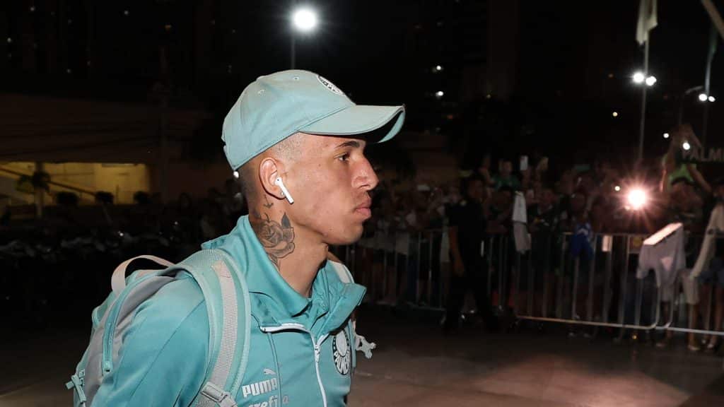 Breno Lopes visita Mancha Verde e grava v&iacute;deo impactante ap&oacute;s pol&ecirc;mica no Palmeiras