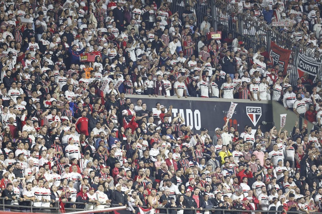 &ldquo;Canalha&rdquo;, torcida organizada do S&atilde;o Paulo detona Flamengo antes da Copa do Brasil