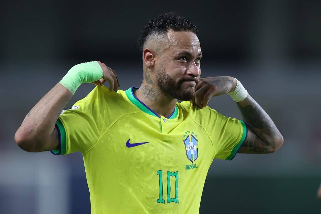 VALE TUDO? Xam&atilde;s peruanos fazem ritual para tentar parar Neymar na Sele&ccedil;&atilde;o Brasileira