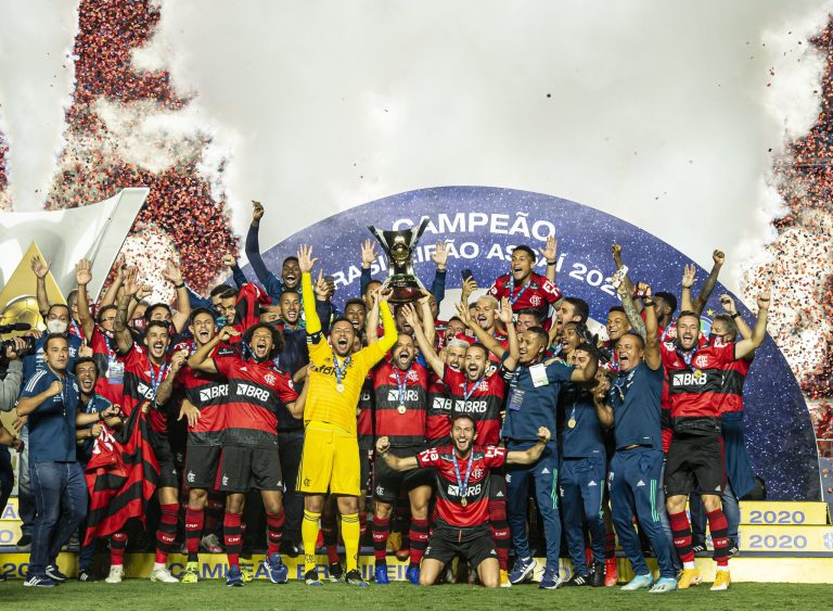 Veja todos os t&iacute;tulos do Flamengo na hist&oacute;ria