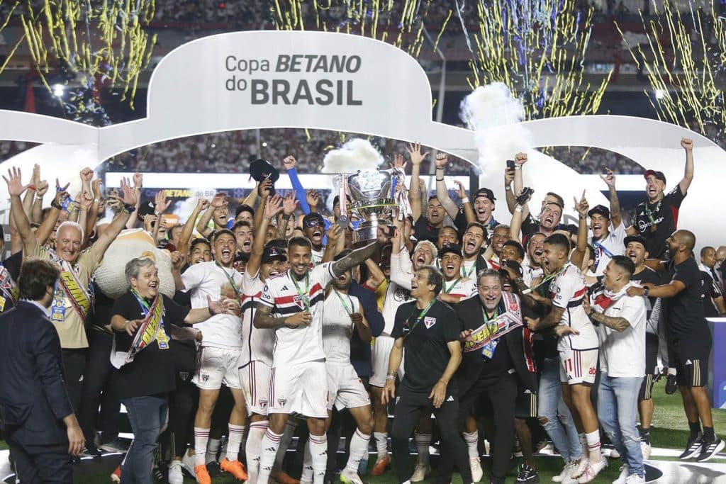 Veja todos os t&iacute;tulos do S&atilde;o Paulo na hist&oacute;ria