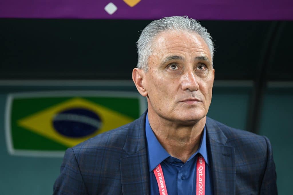 Corinthians prepara chap&eacute;u no Flamengo com demiss&atilde;o de Luxemburgo e Tite toma decis&atilde;o urgente