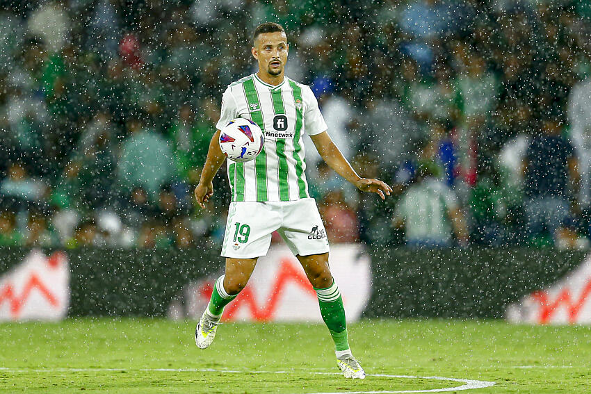 Clube da S&eacute;rie B pode ganhar uma fortuna com venda de brasileiro para o futebol &aacute;rabe