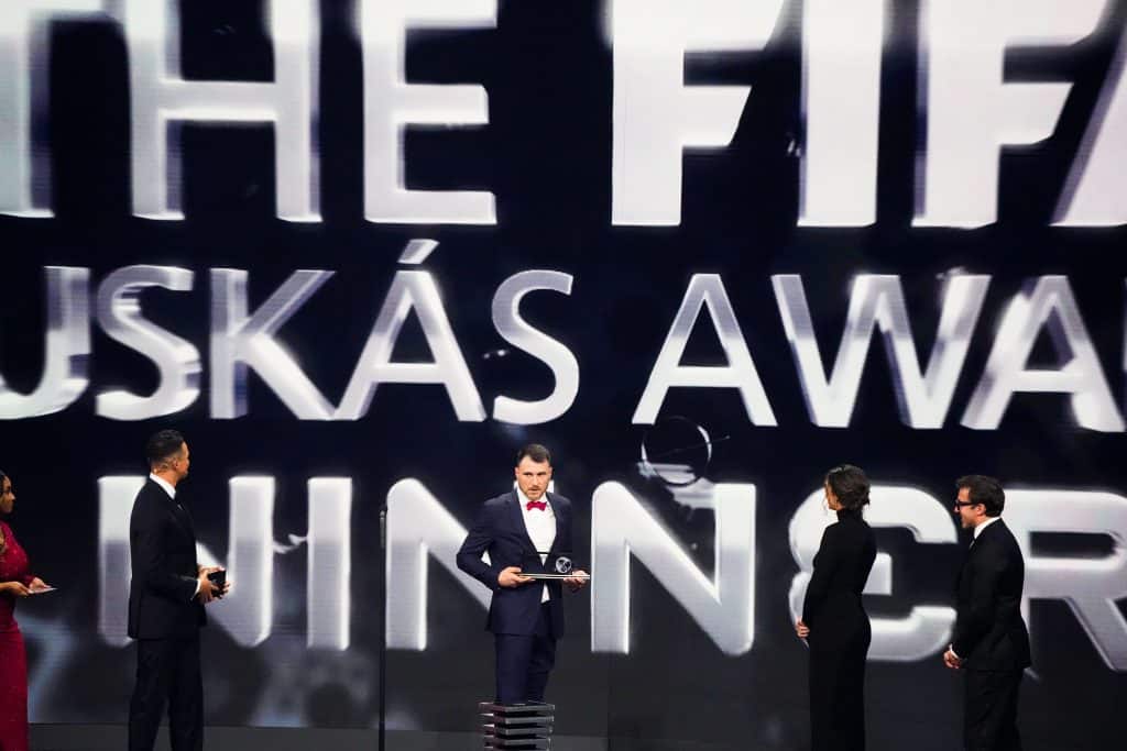 (V&iacute;deo) URGENTE! Pr&ecirc;mio Pusk&aacute;s 2023 j&aacute; tem dono e ele &eacute; brasileiro