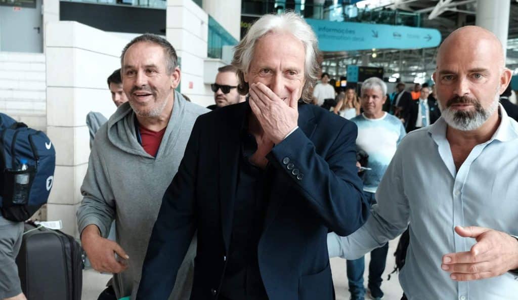 Volta, Mister: Jorge Jesus DEBOCHA dos &aacute;rabes ao vivo e declara&ccedil;&atilde;o POL&Ecirc;MICA chega &agrave; torcida do Flamengo