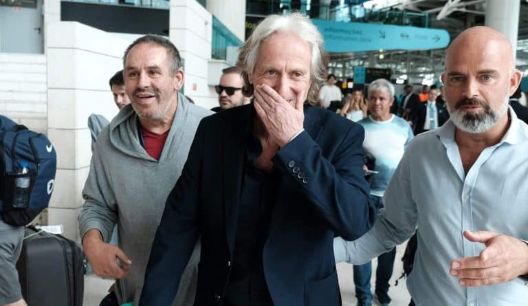 Volta, Mister: Jorge Jesus DEBOCHA dos &aacute;rabes ao vivo e declara&ccedil;&atilde;o POL&Ecirc;MICA chega &agrave; torcida do Flamengo