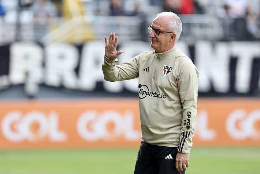 Ex-VP de comunica&ccedil;&atilde;o do Flamengo parabeniza S&atilde;o Paulo pelo &lsquo;t&iacute;tulo&rsquo; da Copa do Brasil