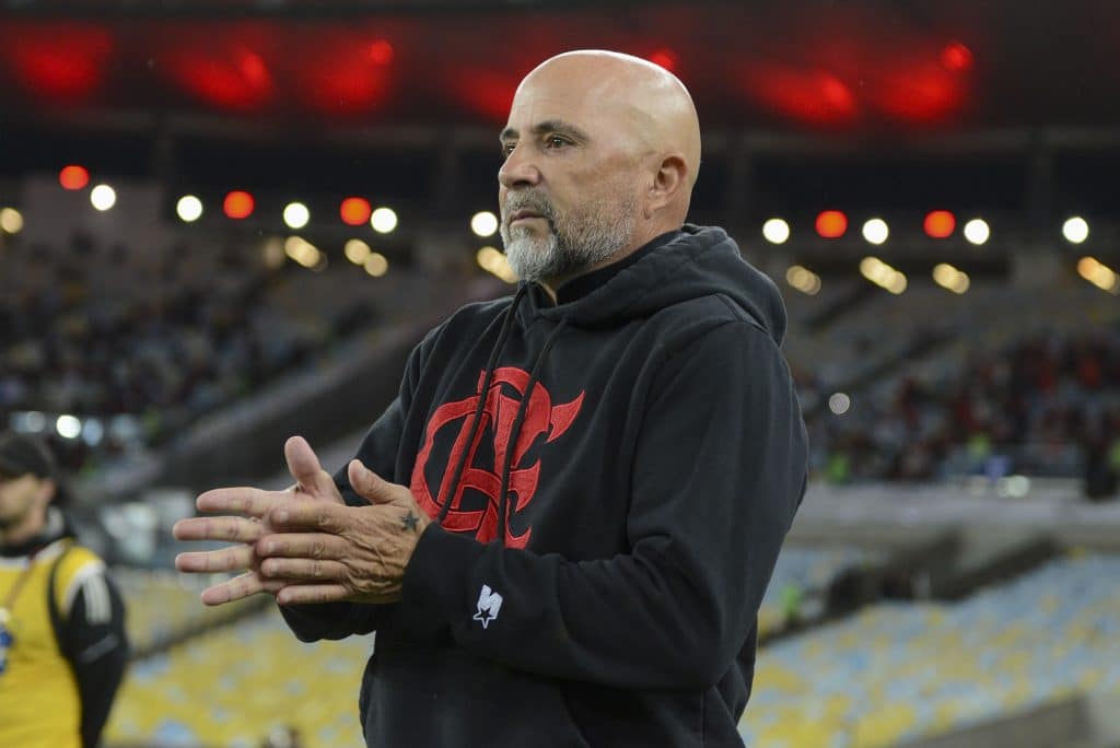 FAZ O PIX! Valor da multa rescis&oacute;ria de Jorge Sampaoli deixa torcida do Flamengo de queixo ca&iacute;do
