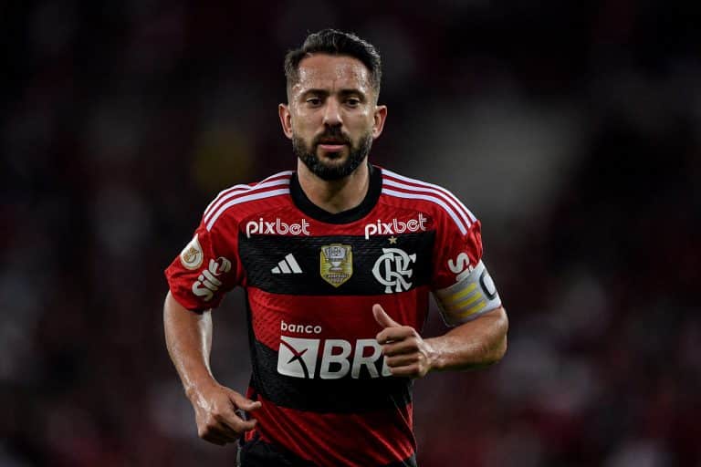 Everton Ribeiro e mais quatro: Flamengo prepara &lsquo;barca&rsquo; e define nomes para irem embora