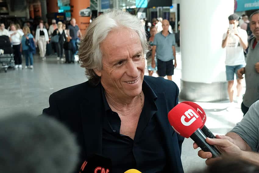 Multa rescis&oacute;ria de Jorge Jesus com Al-Hilal paga o sal&aacute;rio de 1 ano no Flamengo