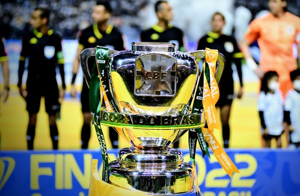 Rivaldo crava quem ser&aacute; o campe&atilde;o da Copa do Brasil 2023