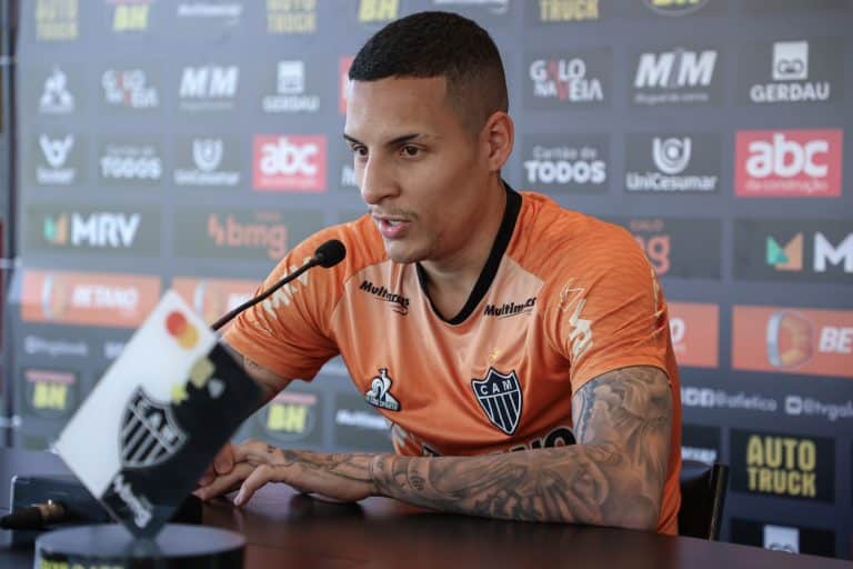 Pediu um valor ALT&Iacute;SSIMO: Guilherme Arana exige sal&aacute;rio ASTRON&Ocirc;MICO para renovar com Atl&eacute;tico