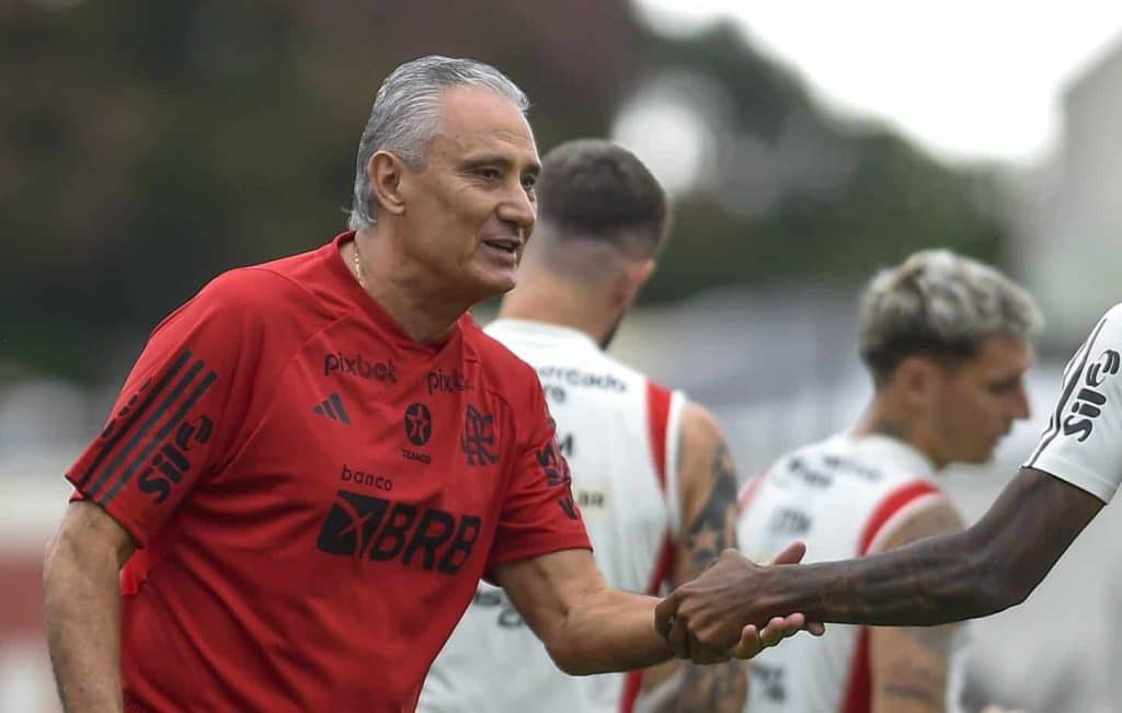 Atitudes que fazem a diferen&ccedil;a: Flamengo realiza SURPRESA para Tite e faz t&eacute;cnico CHORAR de emo&ccedil;&atilde;o