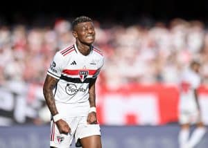 HUMILHOU o torcedor: Arboleda d&aacute; resposta INACREDIT&Aacute;VEL ap&oacute;s ser chamado de &ldquo;BALADEIRO&rdquo; no S&atilde;o Paulo