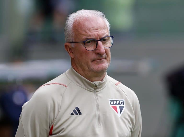 BRIGA BOA! Sem Calleri, Dorival J&uacute;nior tem DOR DE CABE&Ccedil;A para escolher substituto do argentino