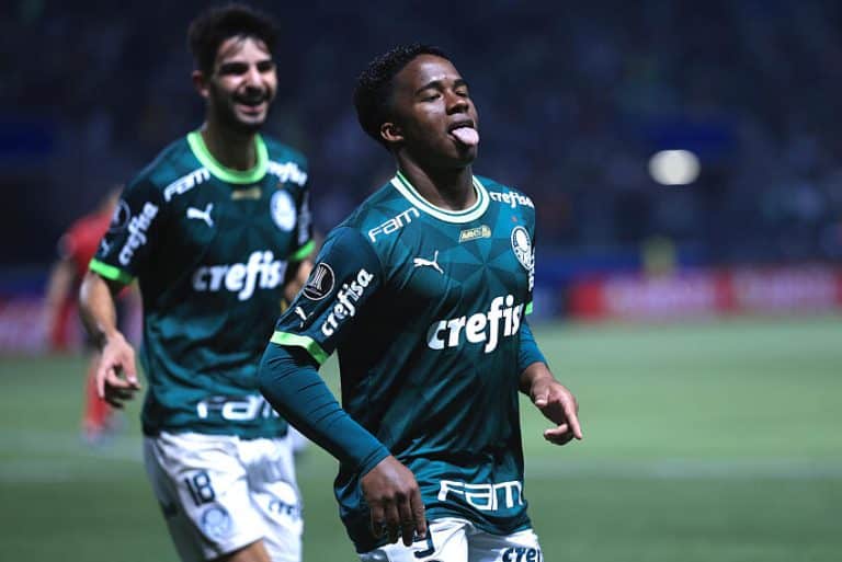 BARCELONA, PODE ESPERAR! Endrick deixa concorr&ecirc;ncia &lsquo;no chinelo&rsquo; e leva Palmeirenses&nbsp;ao&nbsp;DEL&Iacute;RIO