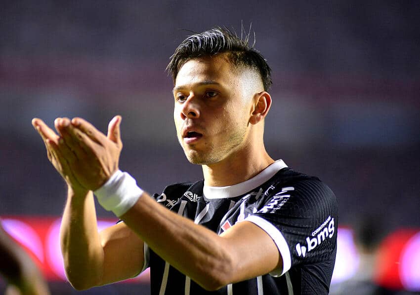 ALIVIO CORINTIANO! Jogador do Corinthians comemora feito contra o S&atilde;o Paulo