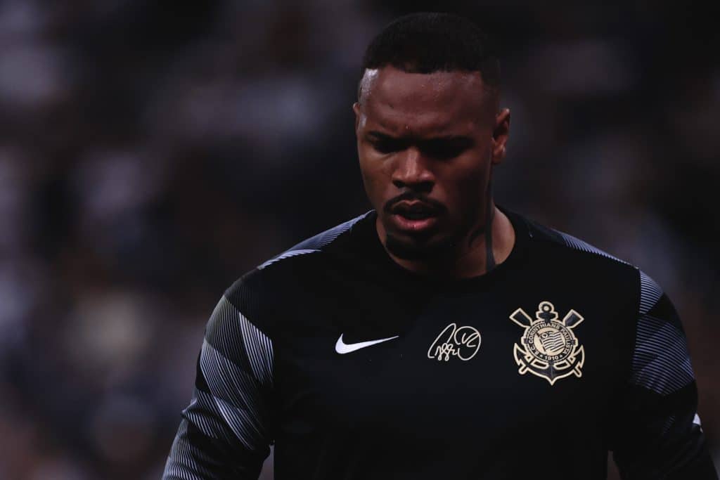 S&Oacute; ISSO? Diretoria do Corinthians cria POL&Ecirc;MICA e define valor milion&aacute;rio para VENDER Carlos Miguel