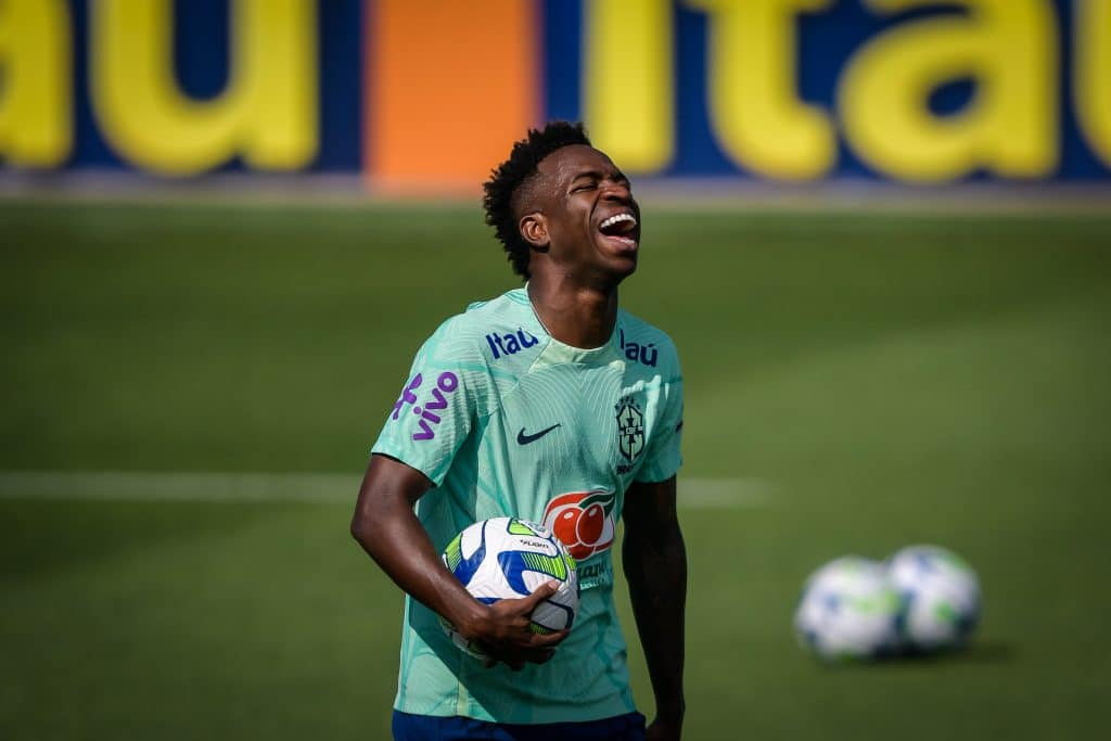 N&atilde;o quis nem saber: Vini Jr ACABA com mist&eacute;rio e REVELA se vai voltar para Flamengo no futuro