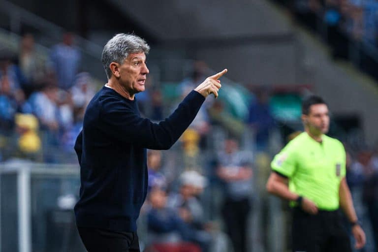 Renato Ga&uacute;cho &eacute; avisado e Gr&ecirc;mio deve anunciar refor&ccedil;o BOMB&Aacute;STICO&nbsp;para&nbsp;2024