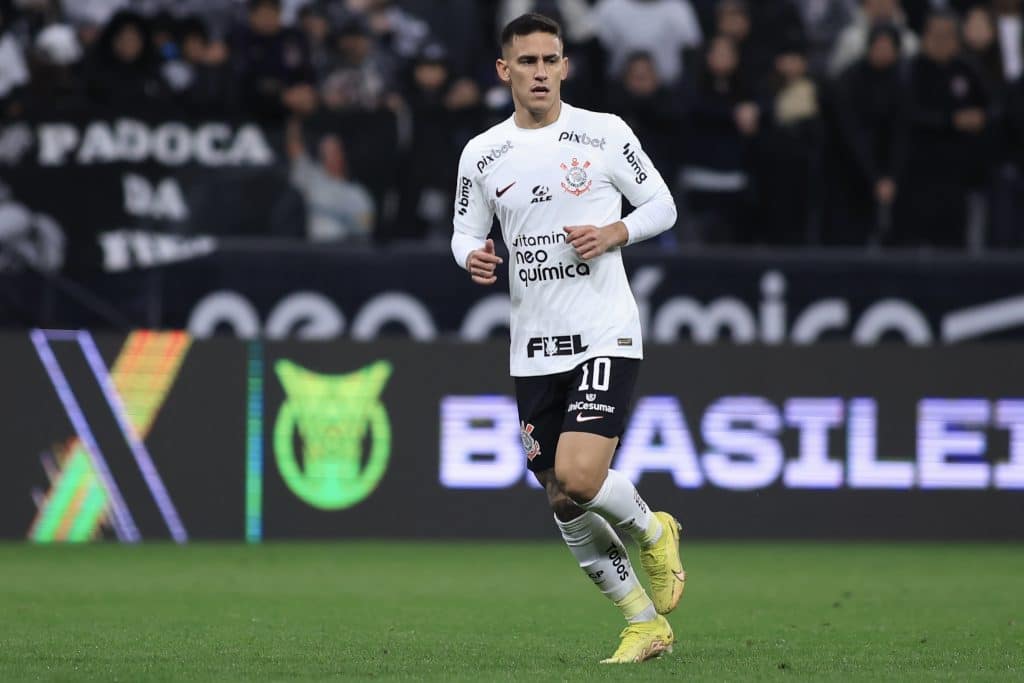 Ele est&aacute; MUITO abaixo: Mano Menezes toma decis&atilde;o IMPACTANTE sobre Mat&iacute;as Rojas no Corinthians