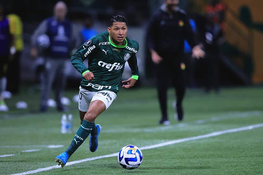 Em ranking que tem Cristiano Ronaldo na ponta, Rony aparece em terceiro e chama a aten&ccedil;&atilde;o