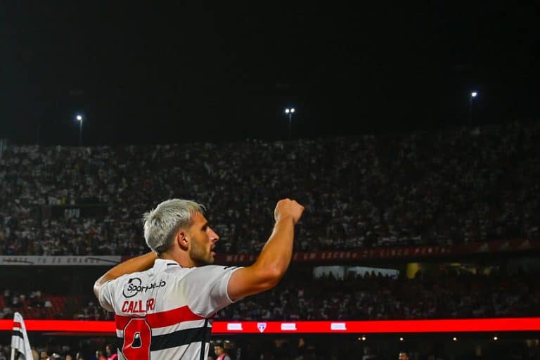 &Eacute; REAL, &Eacute; ISSO MESMO! Dados mostram o goleiro QUE MAIS LEVOU GOL do S&atilde;o Paulo no Morumbi: VEJA O TOP 3 QUE IMPRESSIONA