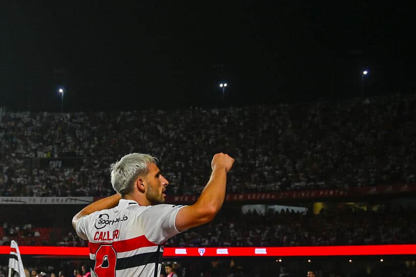 &Eacute; REAL, &Eacute; ISSO MESMO! Dados mostram o goleiro QUE MAIS LEVOU GOL do S&atilde;o Paulo no Morumbi: VEJA O TOP 3 QUE IMPRESSIONA