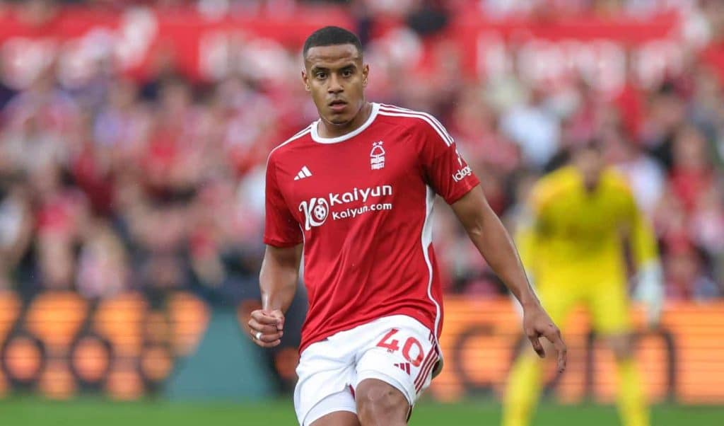 A culpa &eacute; do Perigo: estreia de Murillo na Inglaterra &eacute; marcada por VEXAME e BOMBA chega &agrave; torcida do Corinthians