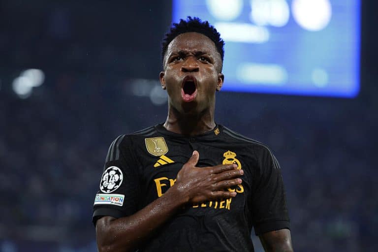 Melhor que Ronaldo, Kak&aacute; e Roberto Carlos: Vin&iacute;cius Jr faz HIST&Oacute;RIA no Real Madrid e supera CRAQUES da Sele&ccedil;&atilde;o Brasileira